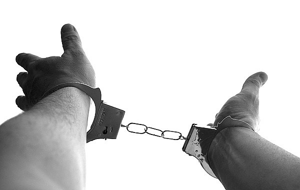 交易中的那些形态密码：从圆弧底到箱体震荡的实战思考
